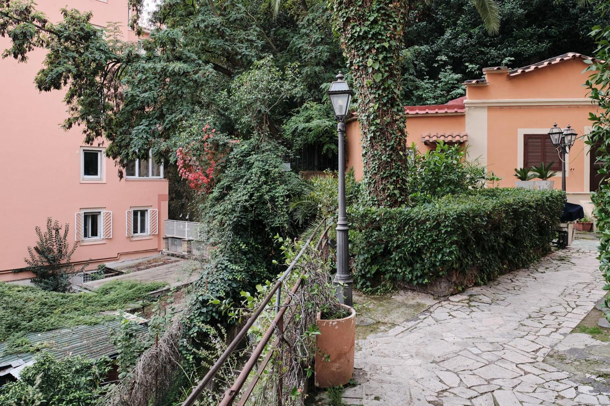 Trastevere- Flat Con Giardino, Ac, Wi-Fi & Netflix Рим Экстерьер фото